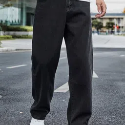 zaysh Men Loose Fit Mid Rise Black Jeans image 4