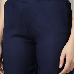 VAHSON Ethnic Motifs Embroidered Regular Kurta with Trousers image 3