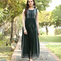 straylo Women Embroidered Cotton Rayon Anarkali Kurta-picture-29