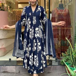 sila silaya Women Cotton Rayon Kurta Palazzo Dupatta Set image 3