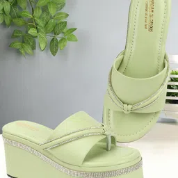 madam glorious Women Wedges Sandal image 2