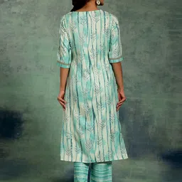 sky fab Women Printed Viscose Rayon A-line Kurta image 2