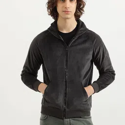 united colors of benetton Men Full Sleeve Solid Hooded Sweatshirt-picture-12