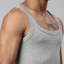 levi's Sports Vest with Side Branding Smartskin Technology Style#015 (Light Grey) Men Vest image 5
